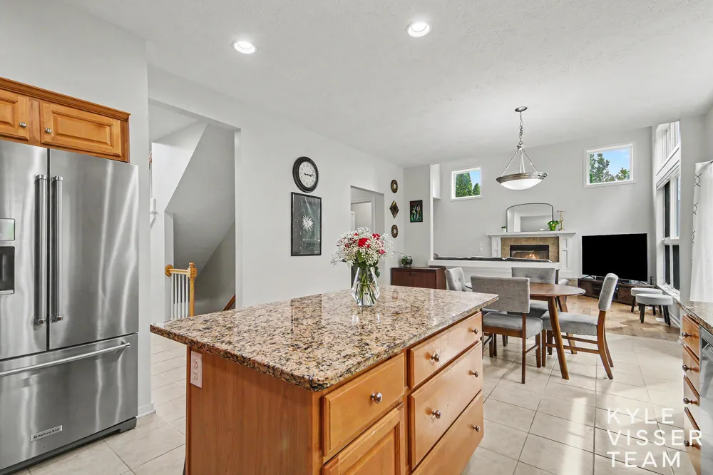 3315 Falcon Ridge Drive NE Grand Rapids, MI 49525
