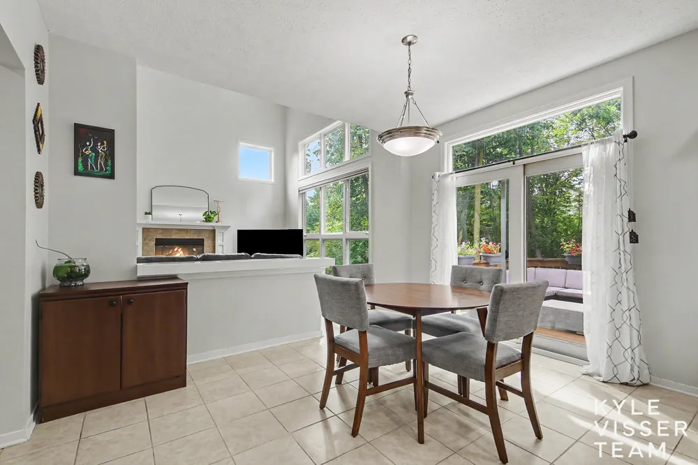 3315 Falcon Ridge Drive NE Grand Rapids, MI 49525