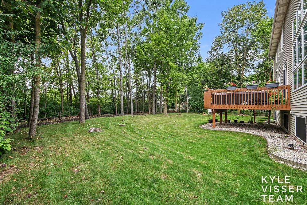 3315 Falcon Ridge Drive NE Grand Rapids, MI 49525