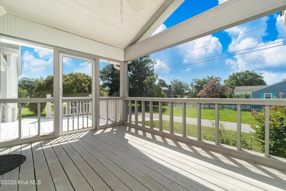213 Mansfield Parkway Morehead City, NC 28557