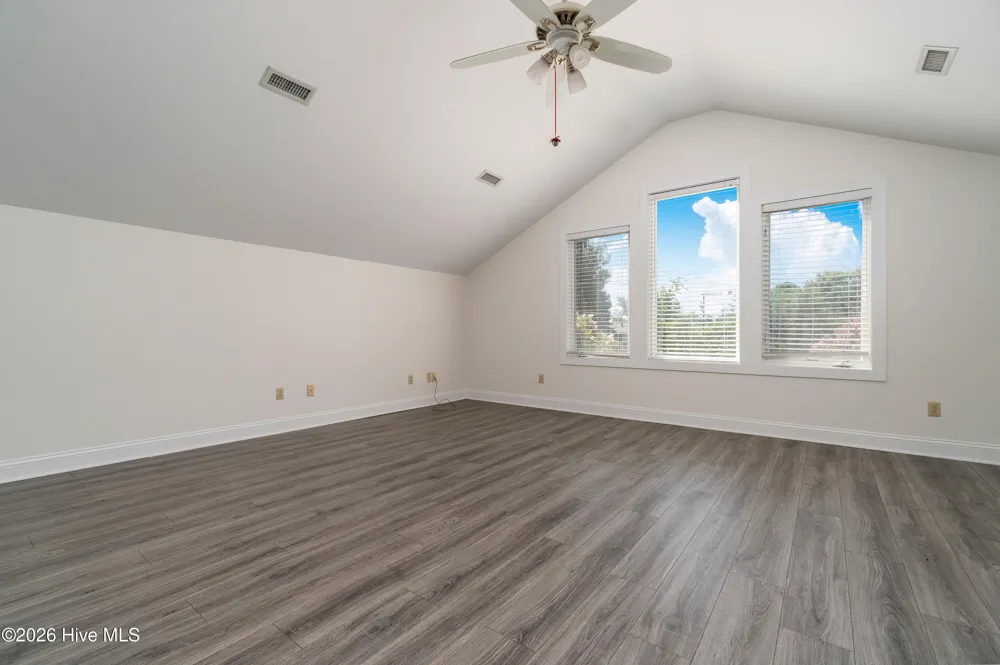 213 Mansfield Parkway Morehead City, NC 28557