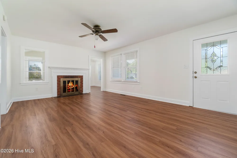 213 Mansfield Parkway Morehead City, NC 28557