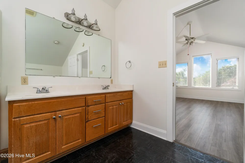 213 Mansfield Parkway Morehead City, NC 28557