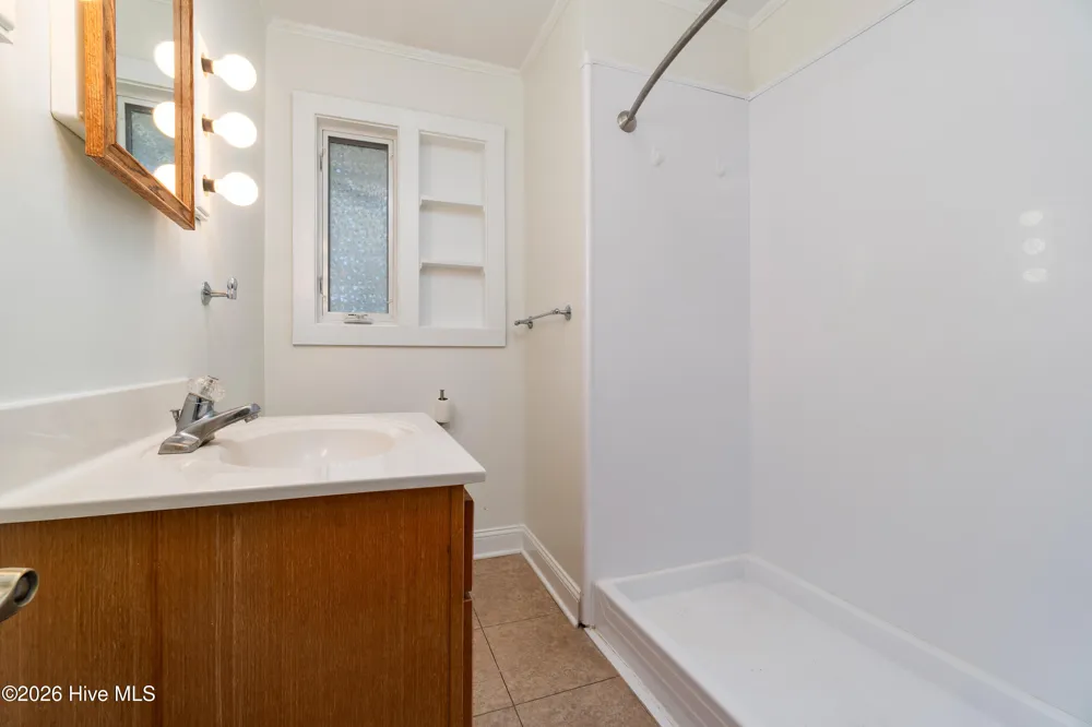 213 Mansfield Parkway Morehead City, NC 28557
