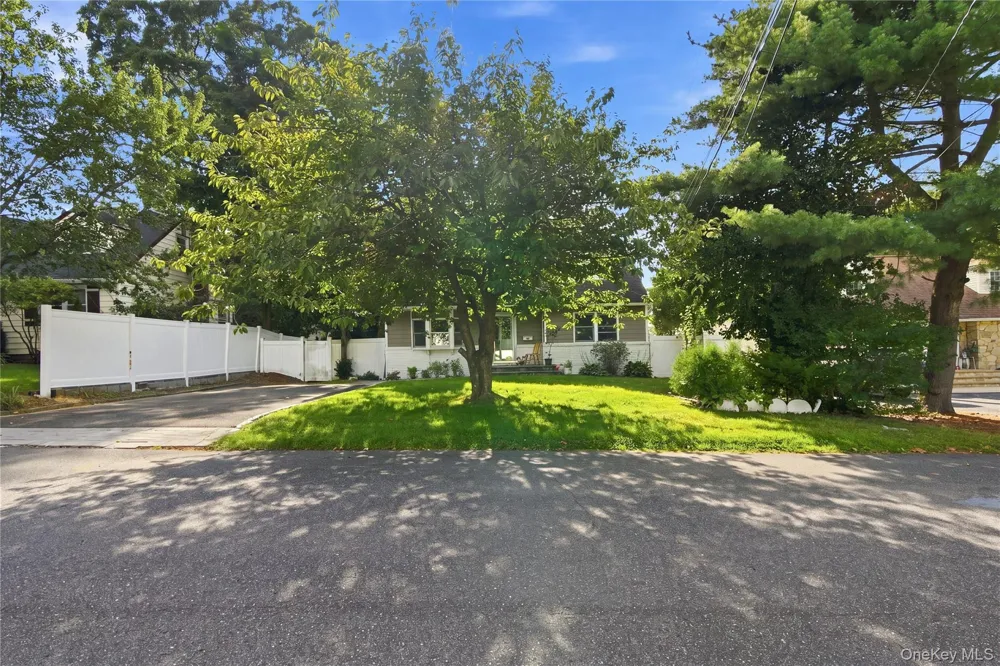 15 Nathan Place Huntington Station, NY 11746