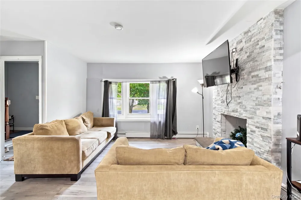 15 Nathan Place Huntington Station, NY 11746