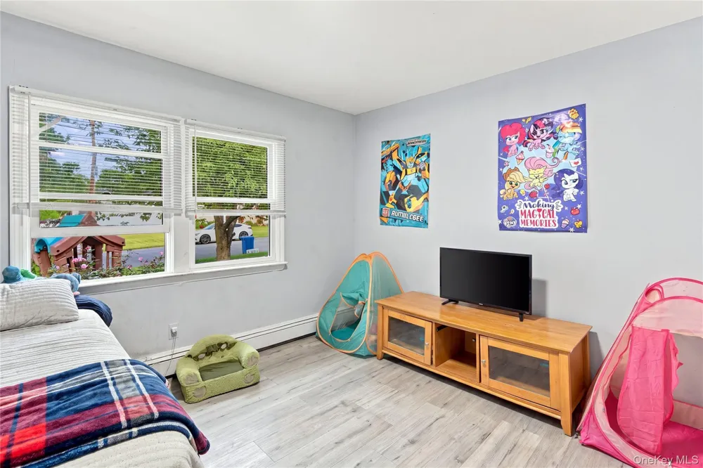 15 Nathan Place Huntington Station, NY 11746