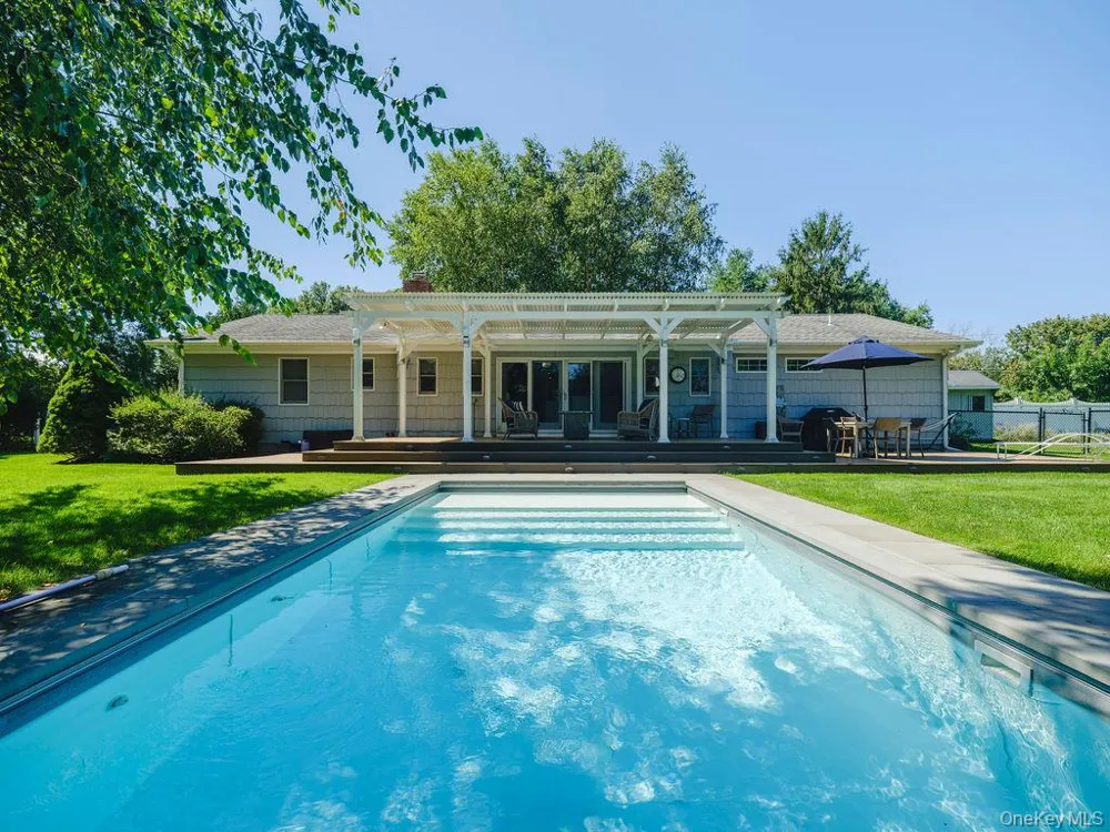 2080 Elijahs Lane Mattituck, NY 11952