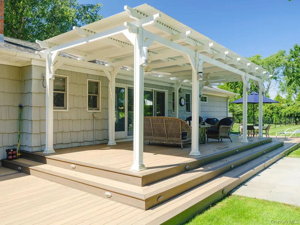 2080 Elijahs Lane Mattituck, NY 11952
