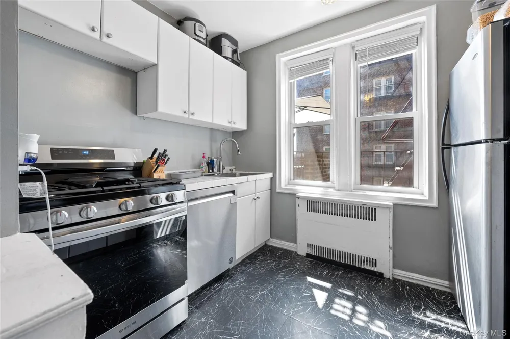 84-49 168th Street #2U Jamaica, NY 11432