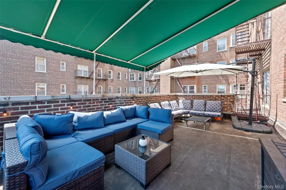 84-49 168th Street #2U Jamaica, NY 11432