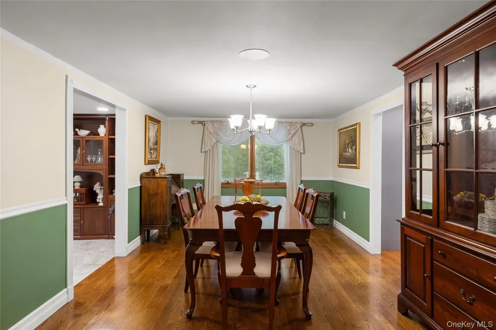 138 Main Avenue Lake Grove, NY 11755