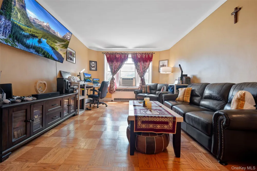 84-49 168th Street #2U Jamaica, NY 11432