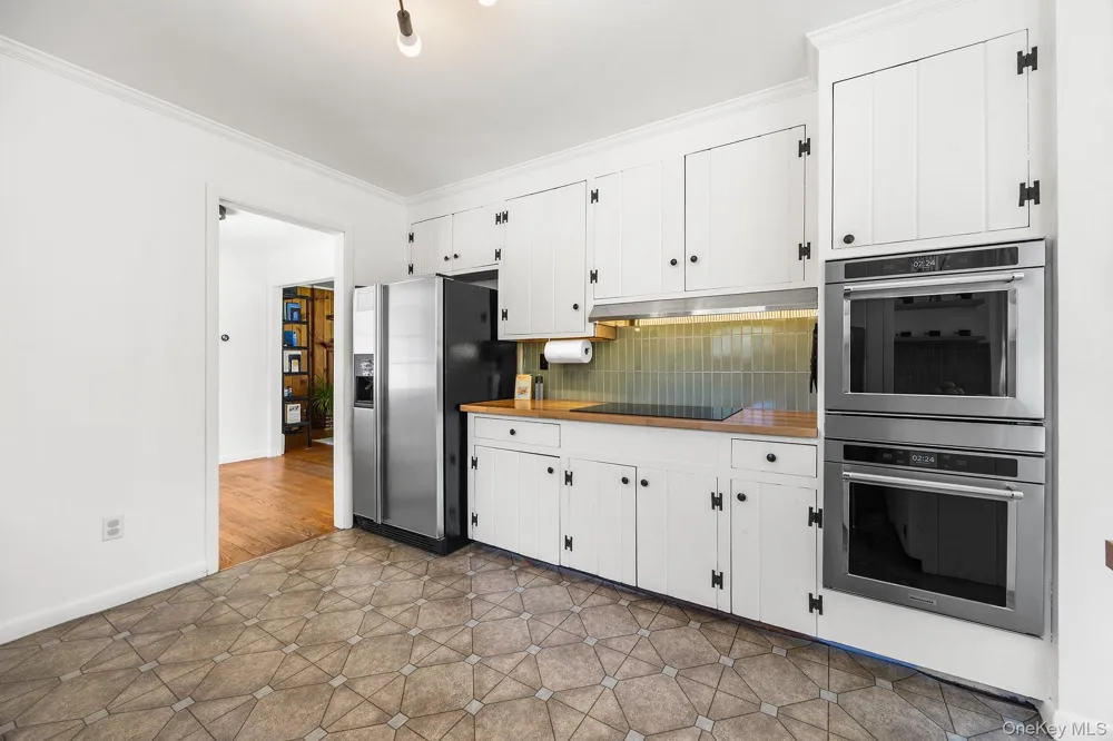 14 Lake Road Katonah, NY 10536