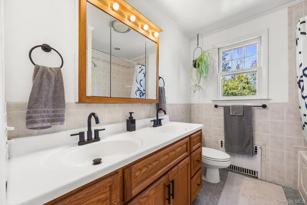 14 Lake Road Katonah, NY 10536