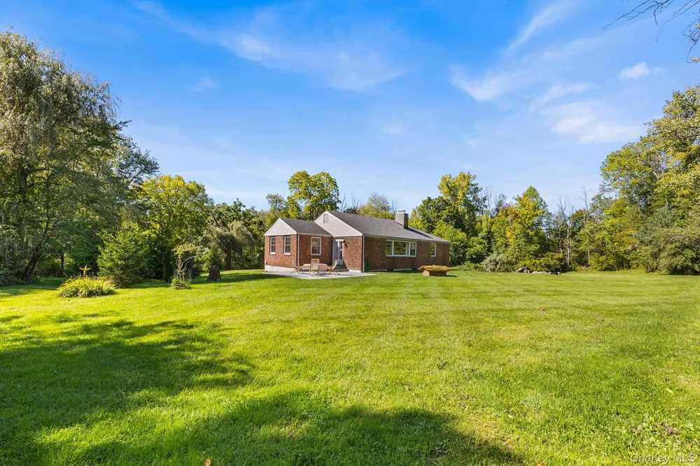 14 Lake Road Katonah, NY 10536