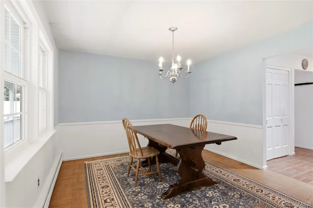 4 Farmington Court Huntington Station, NY 11746