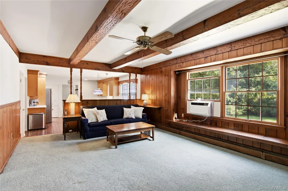 4 Farmington Court Huntington Station, NY 11746