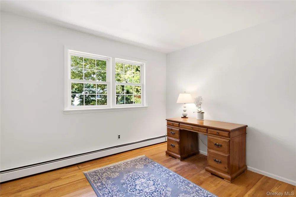 4 Farmington Court Huntington Station, NY 11746