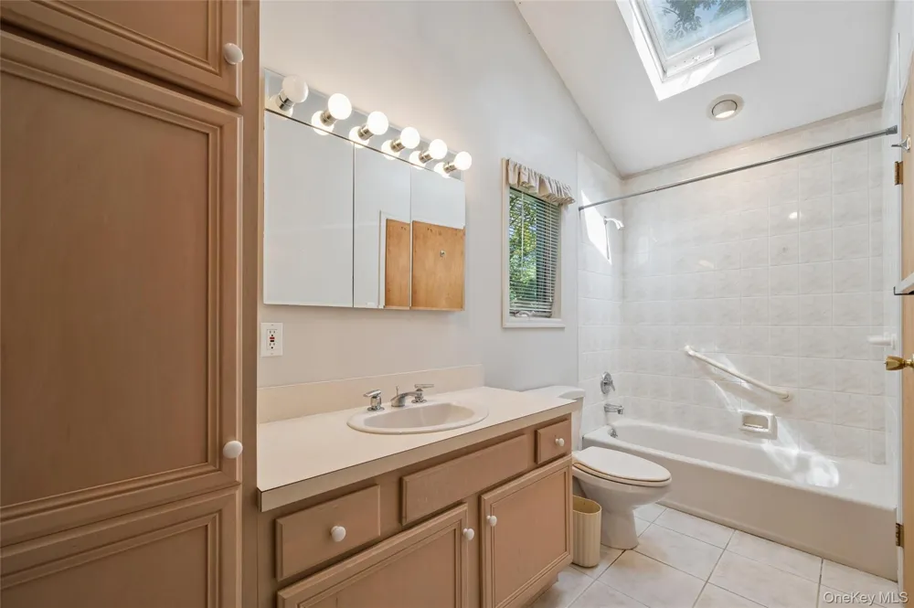 5 Kenny Street Smithtown, NY 11788