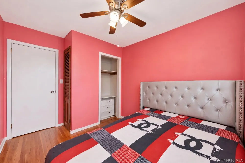 285 W 9th Street Deer Park, NY 11729