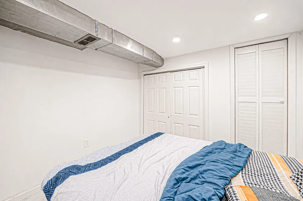 285 W 9th Street Deer Park, NY 11729