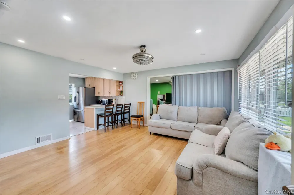 165 Wilfred Boulevard Hicksville, NY 11801