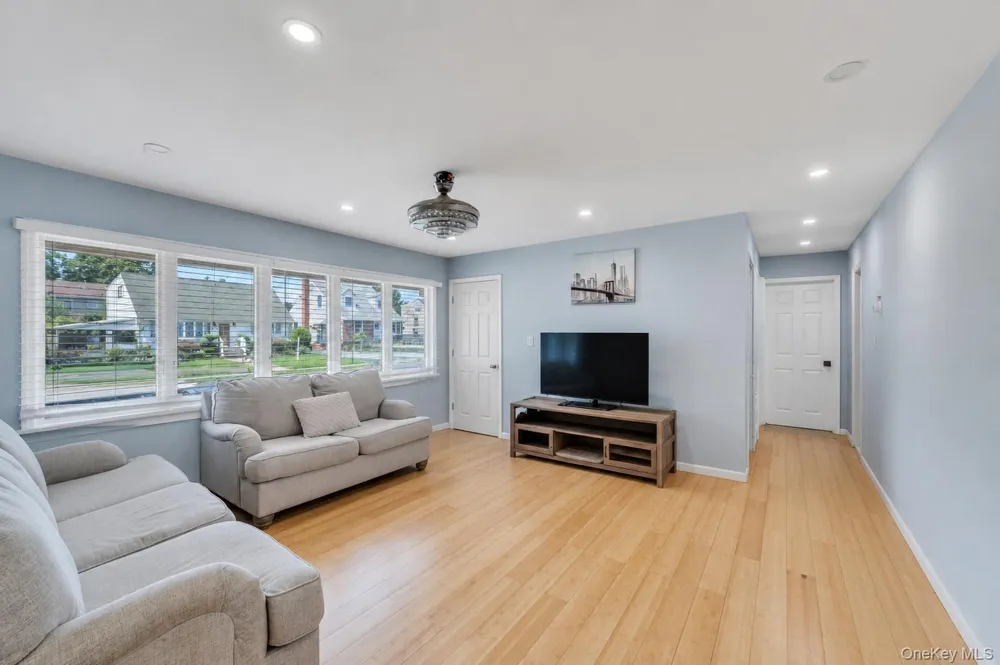 165 Wilfred Boulevard Hicksville, NY 11801