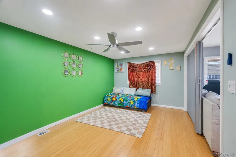 165 Wilfred Boulevard Hicksville, NY 11801