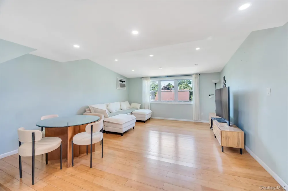 165 Wilfred Boulevard Hicksville, NY 11801
