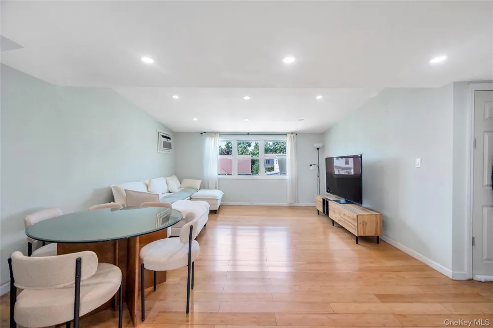 165 Wilfred Boulevard Hicksville, NY 11801