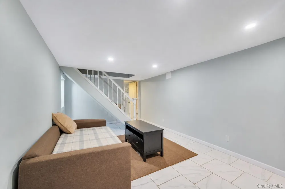 165 Wilfred Boulevard Hicksville, NY 11801