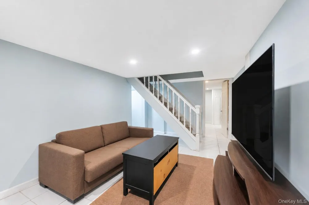 165 Wilfred Boulevard Hicksville, NY 11801