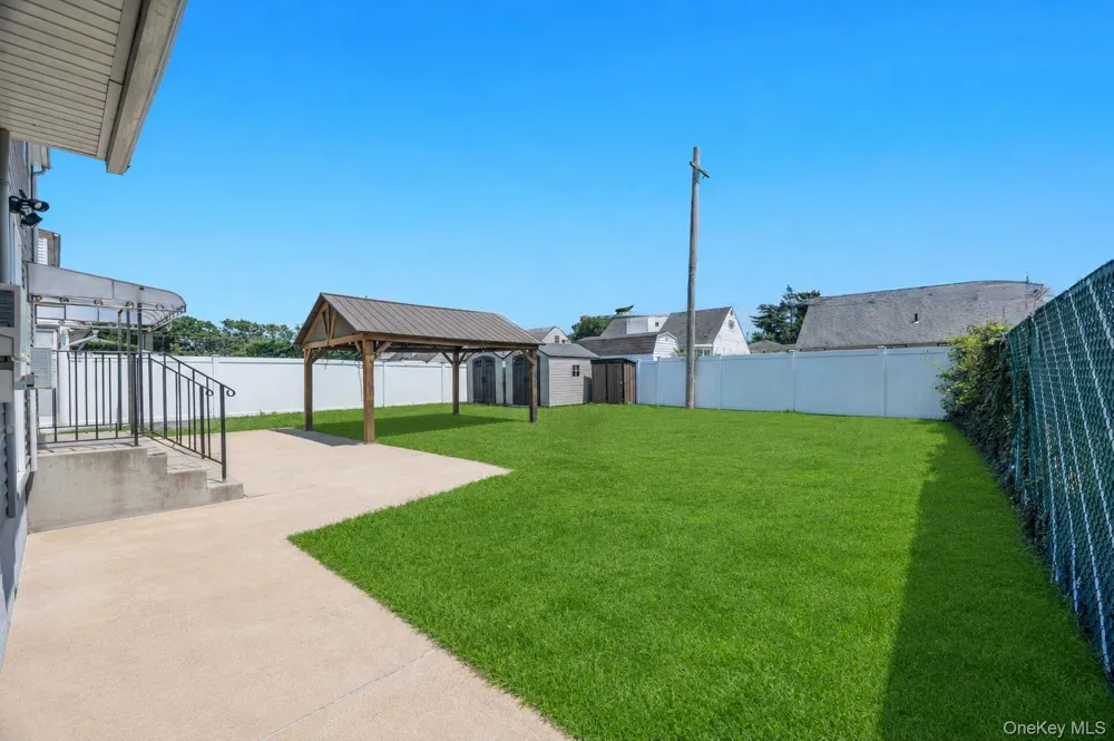 165 Wilfred Boulevard Hicksville, NY 11801