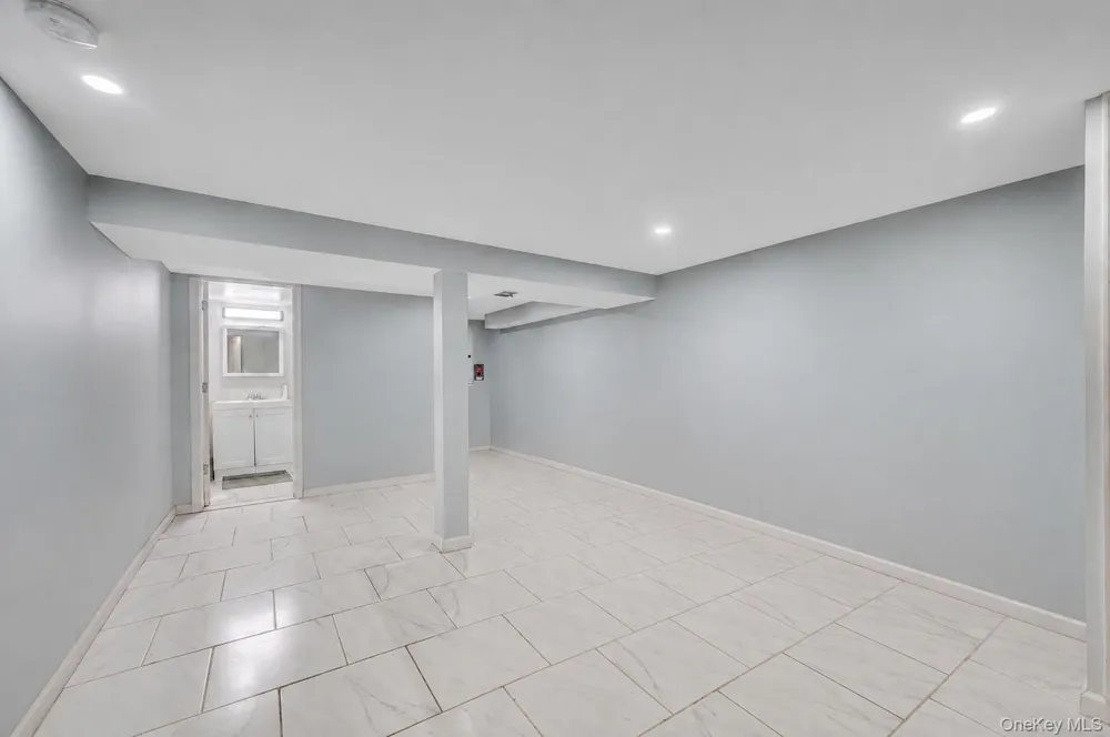 165 Wilfred Boulevard Hicksville, NY 11801