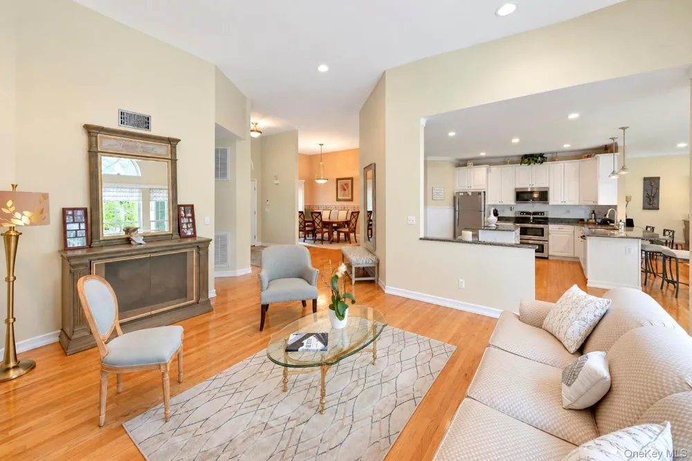 7 Wood Hollow Drive Westhampton, NY 11977