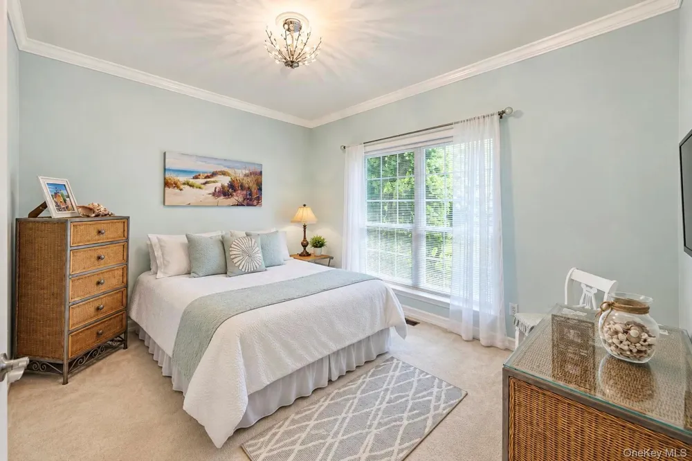 7 Wood Hollow Drive Westhampton, NY 11977