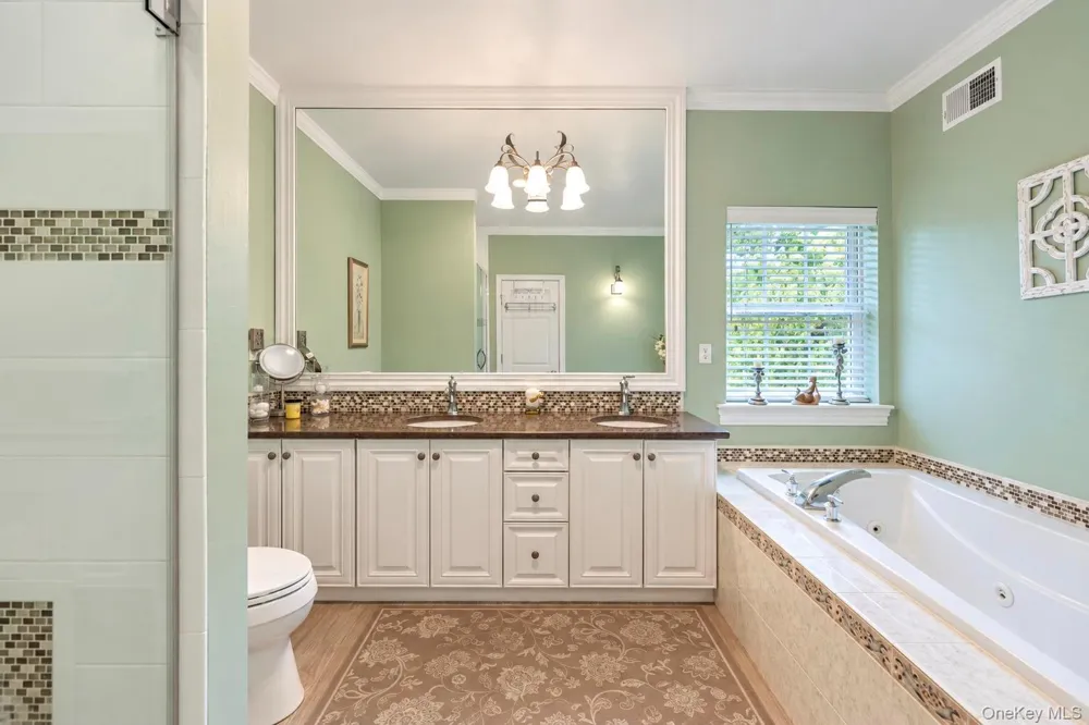 7 Wood Hollow Drive Westhampton, NY 11977