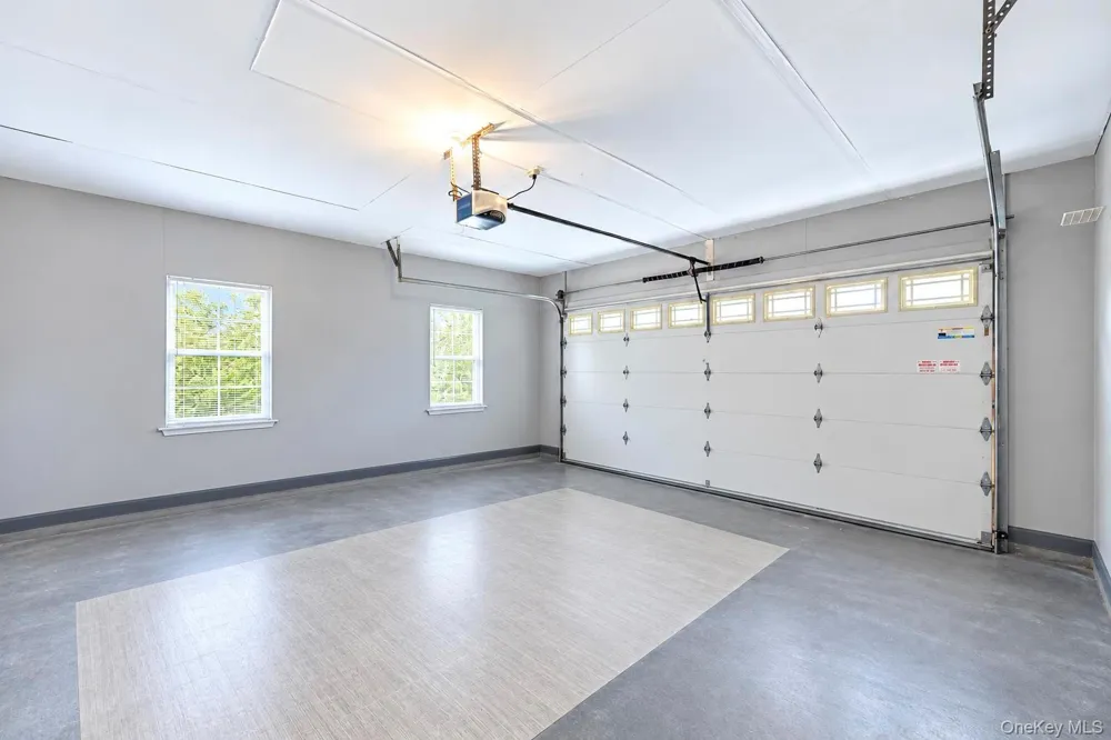 7 Wood Hollow Drive Westhampton, NY 11977