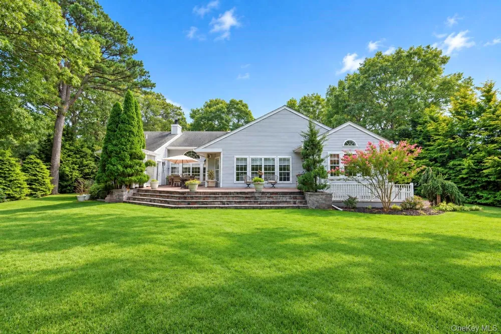 7 Wood Hollow Drive Westhampton, NY 11977