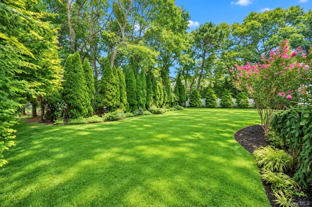7 Wood Hollow Drive Westhampton, NY 11977