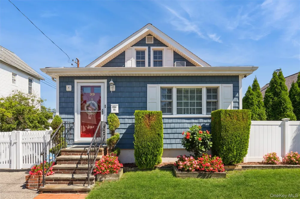 99 Barwick Street Floral Park, NY 11001