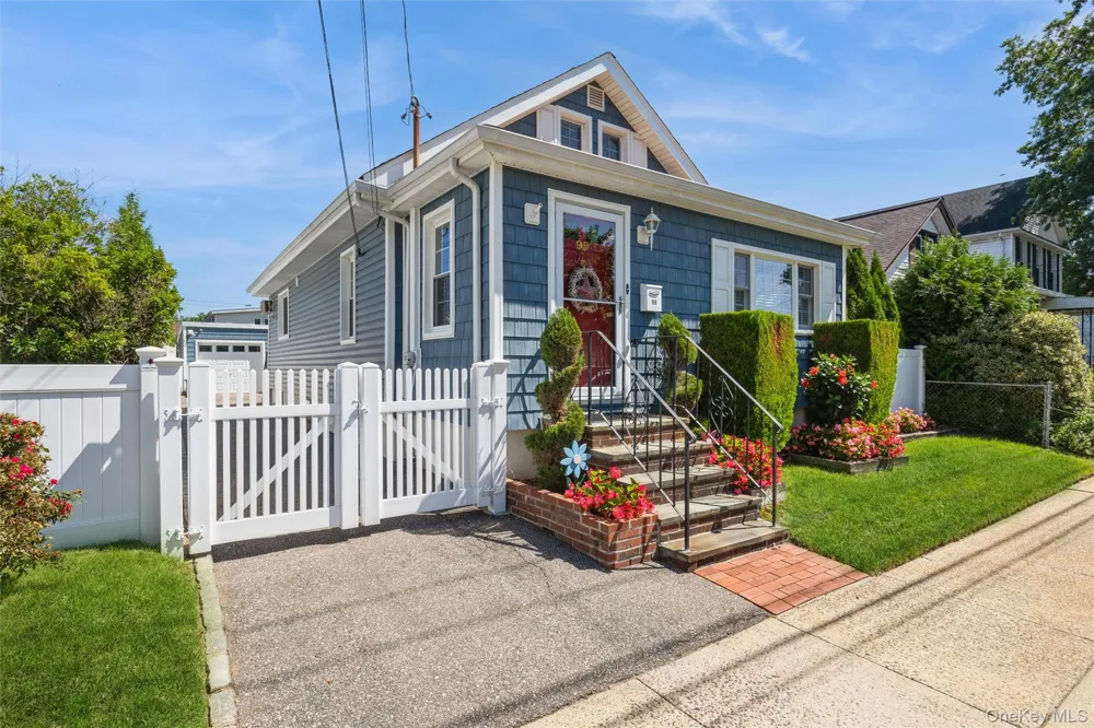 99 Barwick Street Floral Park, NY 11001