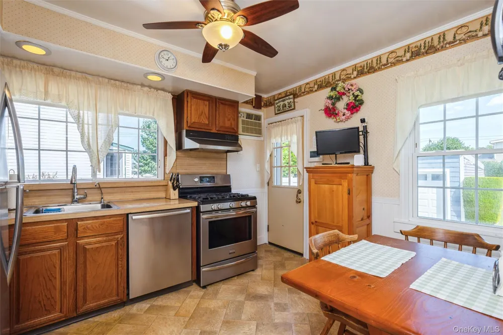 99 Barwick Street Floral Park, NY 11001