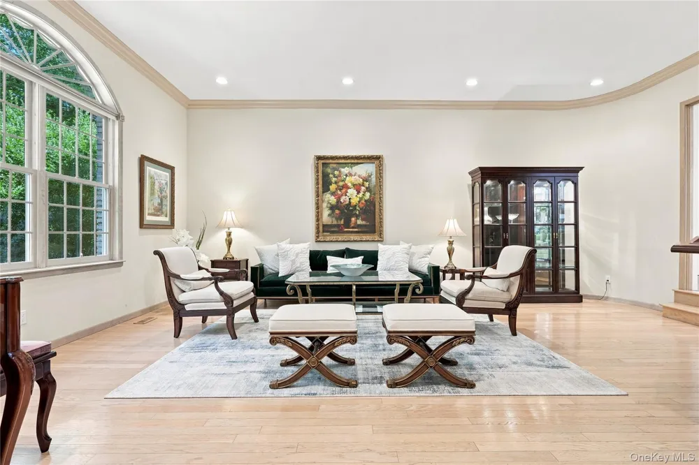 9 Swan Place Nissequogue, NY 11780