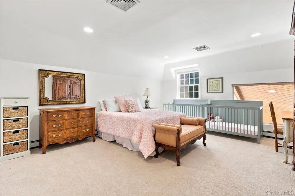 9 Swan Place Nissequogue, NY 11780