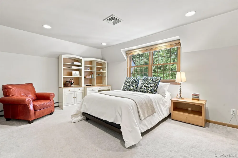 9 Swan Place Nissequogue, NY 11780