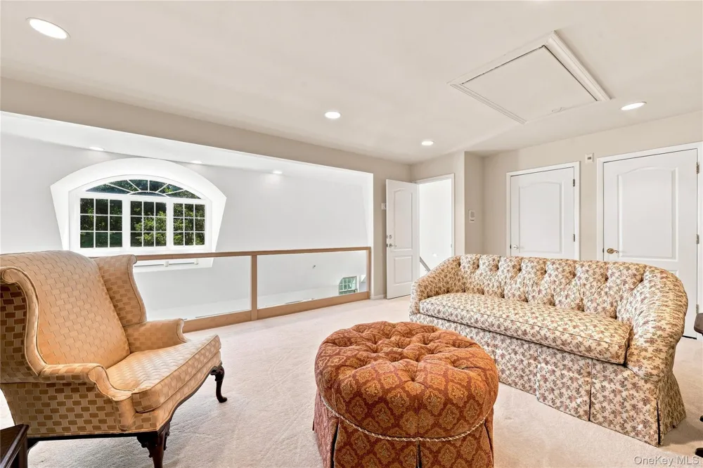 9 Swan Place Nissequogue, NY 11780