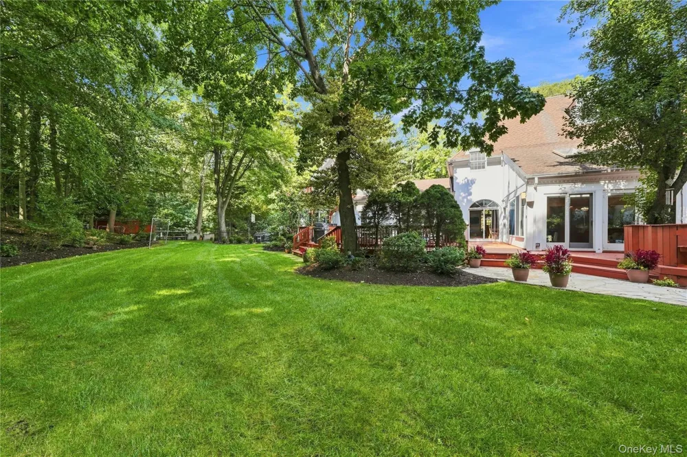 9 Swan Place Nissequogue, NY 11780