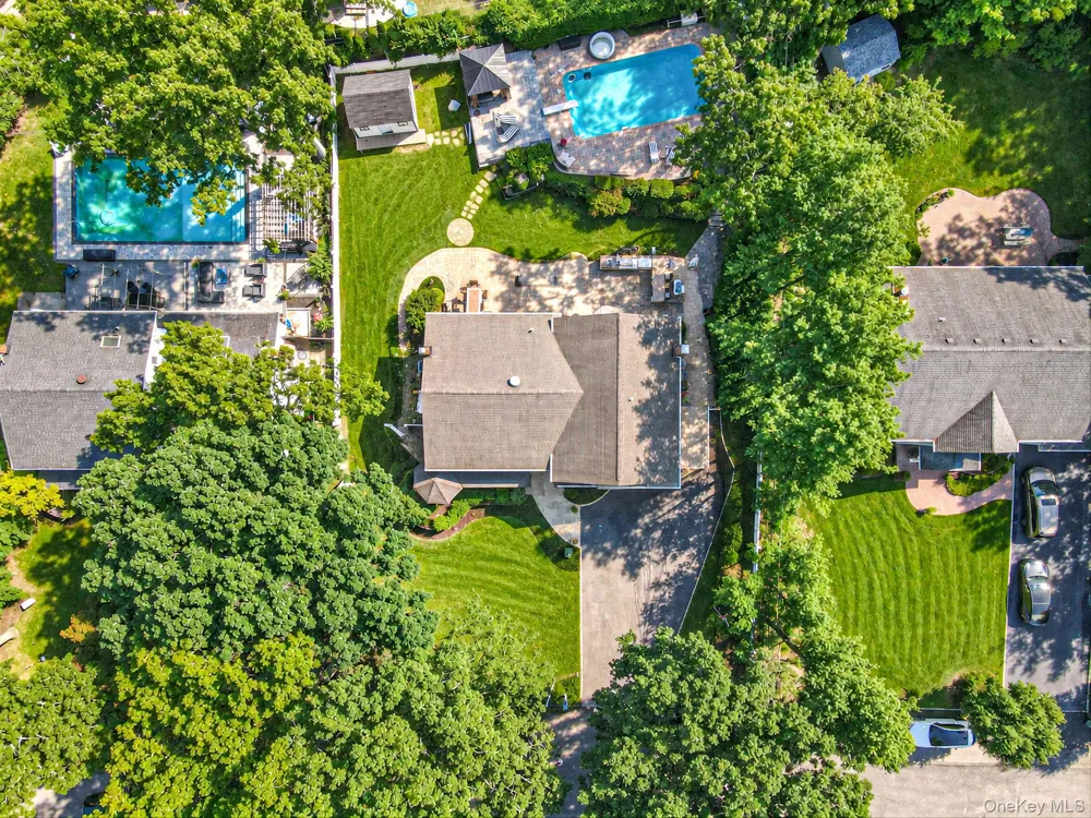 3 Saggese Lane Nesconset, NY 11767